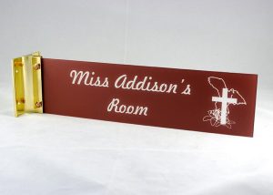 wall-mounted-sign-holders